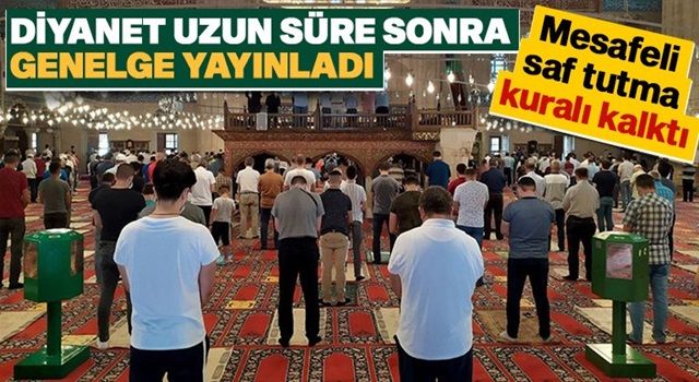 Diyanet’ten cemaatle namazda mesafe kuralını kaldıran genelge