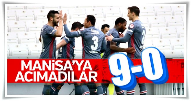 Beşiktaş Manisaspor'a gol oldu yağdı