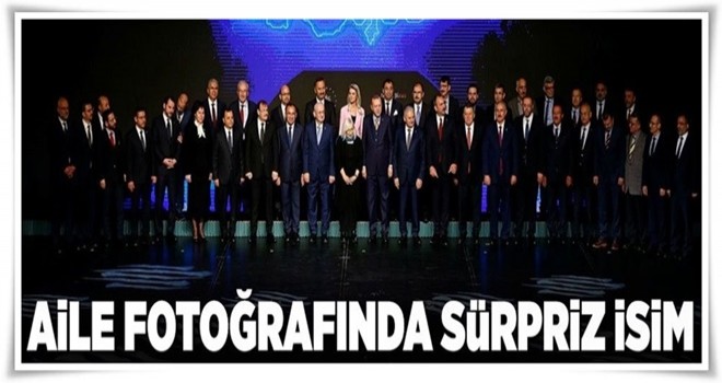 Aile fotoğrafında Alev Alatlı sürprizi .