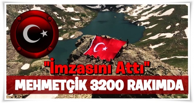 Mehmetçik İkiyaka Dağları'nda dev Türk Bayrağı açtı!