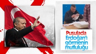 Pusulada Cumhurbaşkanı Erdoğan'ı gören sandık görevlisinin mutluluğu viral oldu