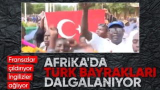 Nijer'de Fransa karşıtı göstericiler Türk bayrağı açtı