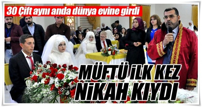 Bir müftü, ilk kez resmi nikah kıydı