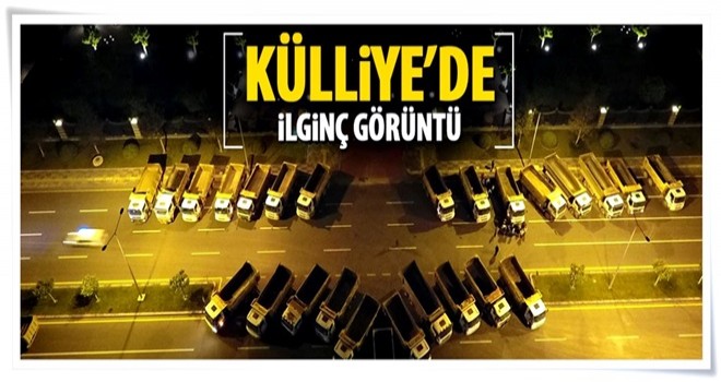 Külliye önünde ilginç görüntü